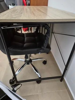 Escritorio madera y metal