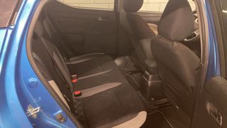 Coche nissan micra de 2019.