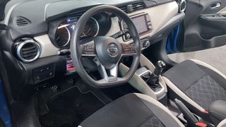 Coche nissan micra de 2019.