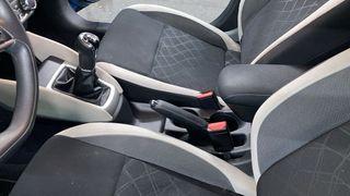 Coche nissan micra de 2019.