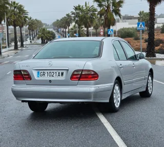 Mercedes-Benz Clase E 2000