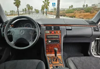 Mercedes-Benz Clase E 2000