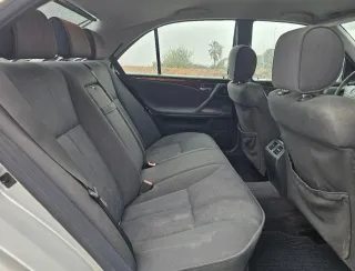 Mercedes-Benz Clase E 2000