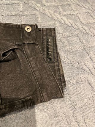 Pantalón Slim vaquero gris oscuro