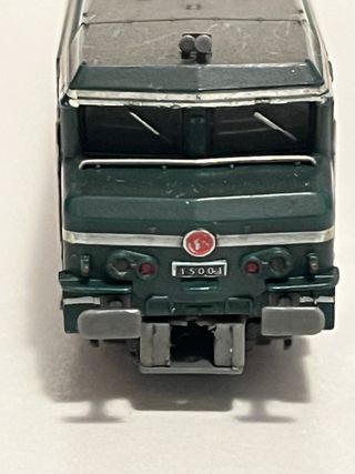 Locomotora BB-15001 SNCF Fleischmann piccolo N.