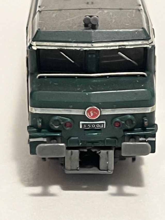 Locomotora BB-15001 SNCF Fleischmann piccolo N.