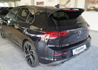 Volkswagen Golf 2024