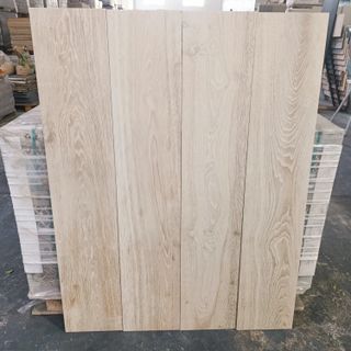 Lote 80m2 imitación madera porcelanico