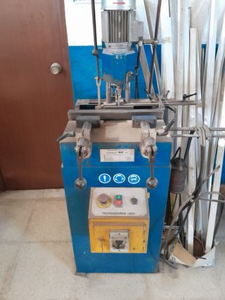 Máquina para taller de aluminio