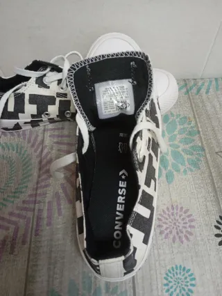 Converse mujer estampado blanco y negro