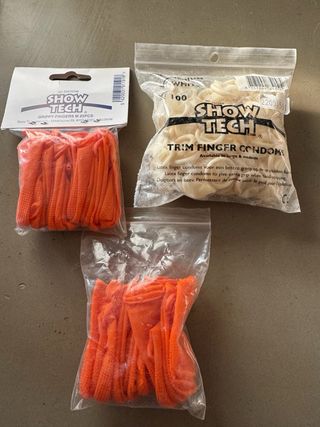 Vari attrezzi da toelettatura