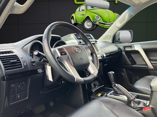 Toyota Land Cruiser 2.8 D-4D VX Auto 130 kW (177 CV)