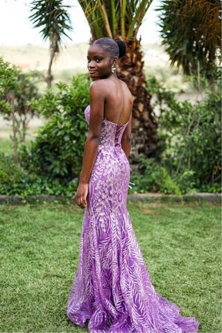 Vestido de gala lilás