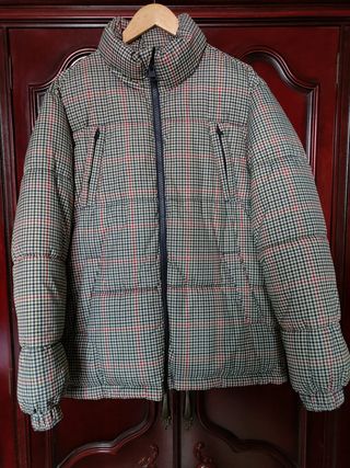 Chaqueta acolchada a cuadros Bershka Talla S