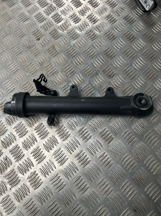 Botella Izquierda Yamaha MT-07 trazer 2017