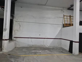 Plaza de aparcamiento en Coin