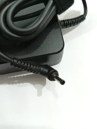 Cargador Lenovo Portatil 20V 3.25A 65W