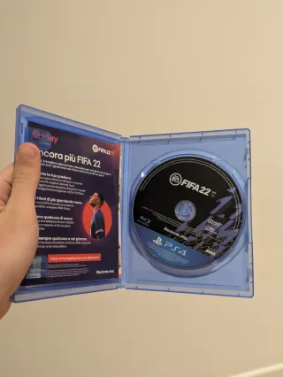 PS4 Pro + Controller + Uncharted 4 & FIFA 22