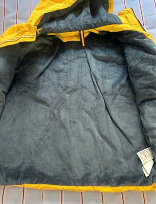 K-Way Chaqueta Amarilla con Capucha