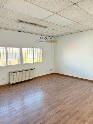 Nave industrial en alquiler en Arcas Reales - Pinar del Jalón en Valladolid