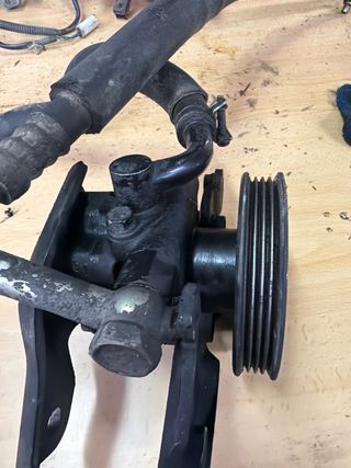 Bomba Dirección Nissan Terrano