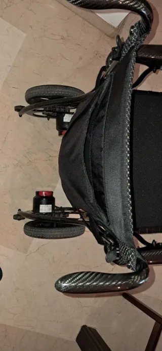 Silla de ruedas eléctrica   MARTINIKA CARBONO