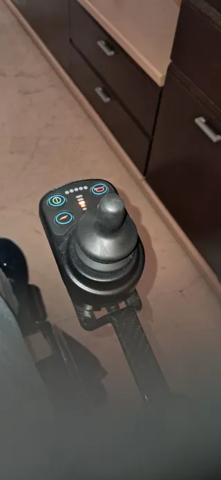 Silla de ruedas eléctrica   MARTINIKA CARBONO