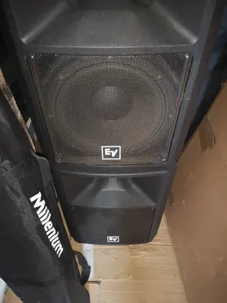 2xAltavoces EV SX300 + 2x soportes + 2xcables
