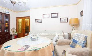 Casa en venta en Lucena