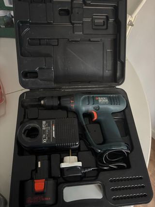Taladro Black & Decker 9.6V