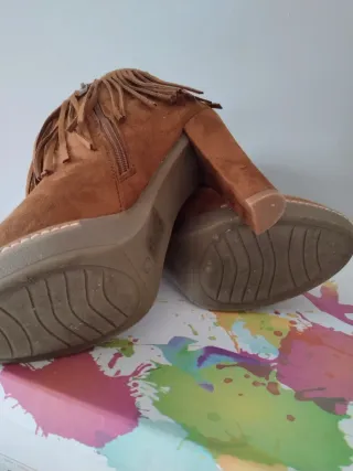 Botín ASHE tacón flecos marrón T.38