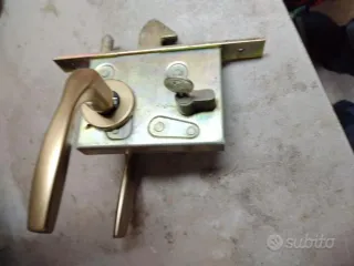 Serratura Cancello Scorrevole con Maniglie, Chiave