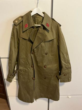 Abrigo militar verde oliva
