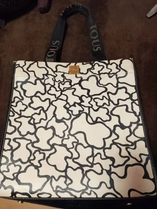 Bolso Tous Beige y Negro.