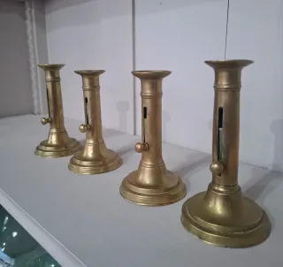 Conjunto 4 Candelabros Antiguos Metal Dorado