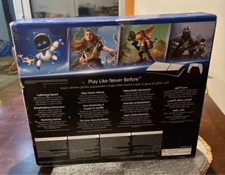 PS5 Digital Slim Sony Bianca