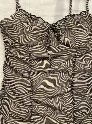 Vestito corto effetto zebra arricciato - Taglia S