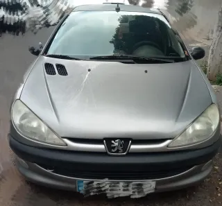 Peugeot 206 2002