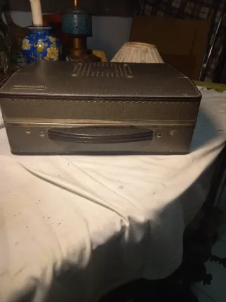 Tocadiscos Marconi Beige y Negro