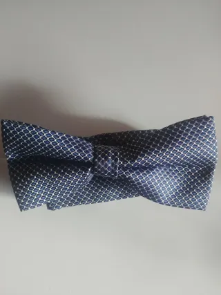 Pajarita azul y blanca con estampado NUEVO