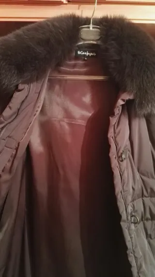 Abrigo de plumas de El Corte Inglés