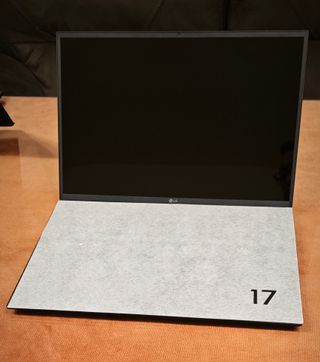 LG Gram 17 i7 16GB+240GB SSD Ultraligero