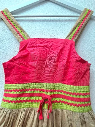 Vestido Rosalita McGee bordado mariposas