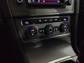 Volkswagen Golf 5p Sport 1.6 TDI CR 105 CV