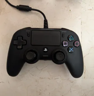 Lote 4 Mandos Nacon PS4