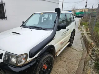 Nissan Terrano II 2001