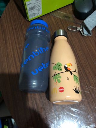 Botellas de agua (2 unidades)