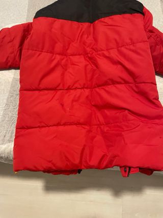 chaqueton Jack Jones Roja y Negra