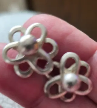 Pendientes plata diseño flor