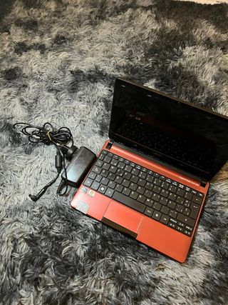 Portatile Acer Aspire One Rosso